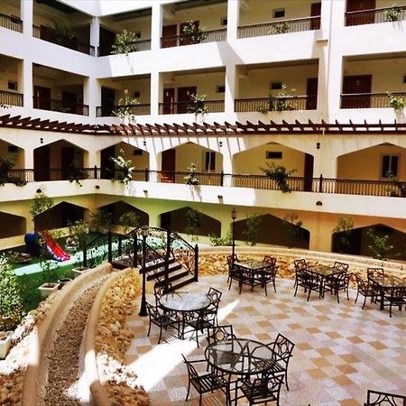 Johny International Hotel Muskat Eksteriør bilde