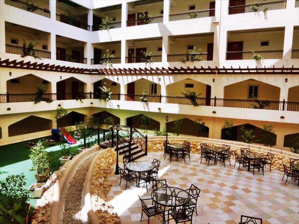 Johny International Hotel Muskat Eksteriør bilde